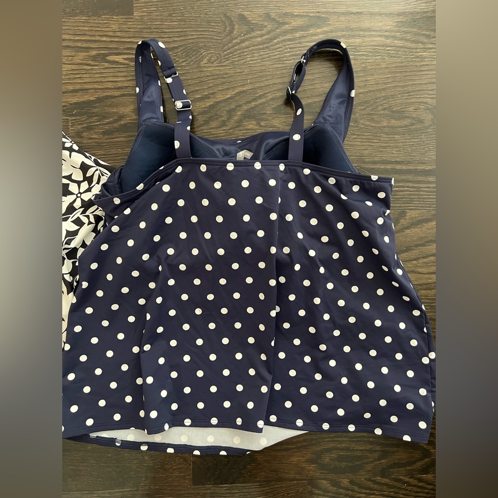 Bundle Of 2 Lands’ End Plus Size Square Neck Underwire Tankini Swimsuit Tops 20W - Picture 3 of 13